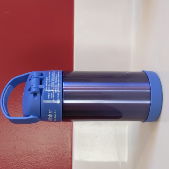 Brand new Kids Thermos Funtainer - Picture 2 of 4